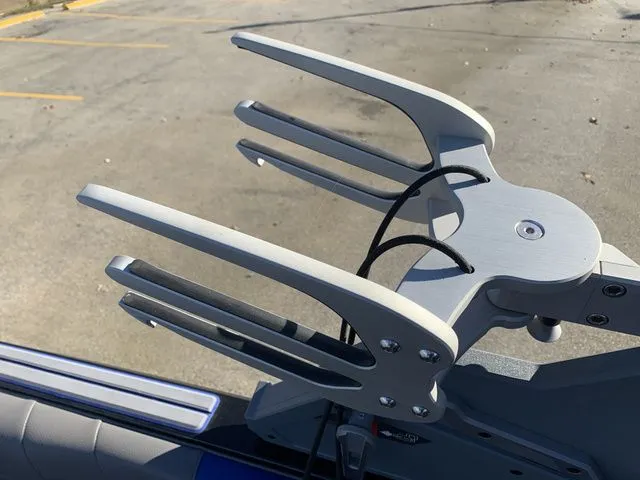 Slide: The Image of Malibu Wakesetter 23 LSV 2021 - 11