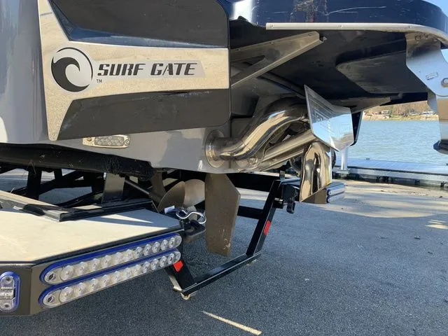 Slide: The Image of Malibu Wakesetter 23 LSV 2021 - 17