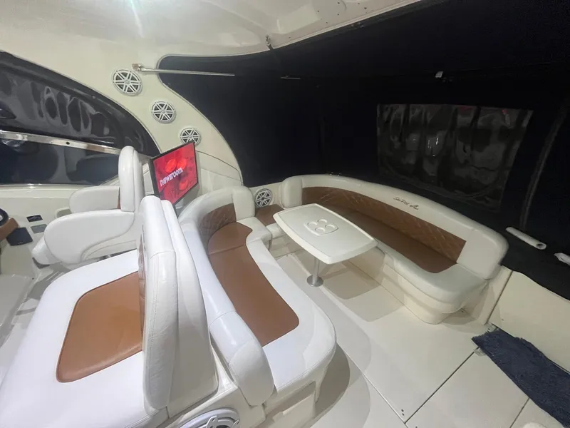 Slide: The Image of Sea Ray 40 Sundancer 2008 - 4