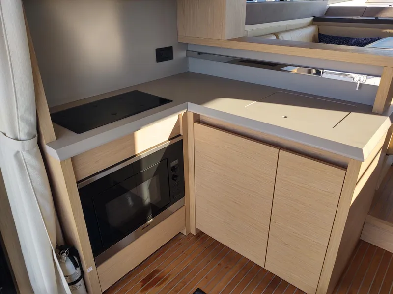 Slide: The Image of Blue Galley - 28