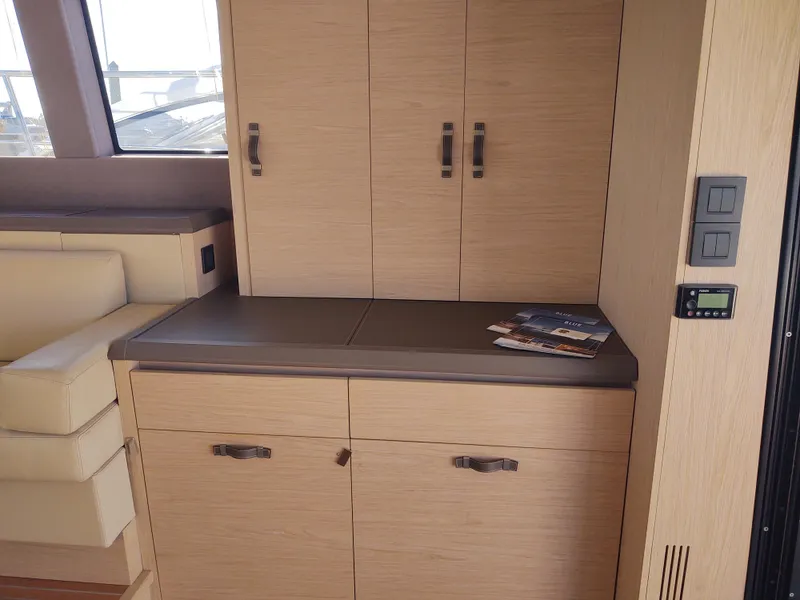 Slide: The Image of Blue cabinets  - 33