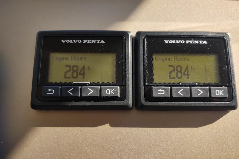 Slide: The Image of Blue engine hours 284  - 47