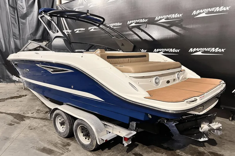 Slide: The Image of Sea Ray 250 SLX 2017 - 2