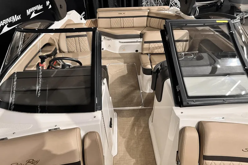 Slide: The Image of Sea Ray 250 SLX 2017 - 22