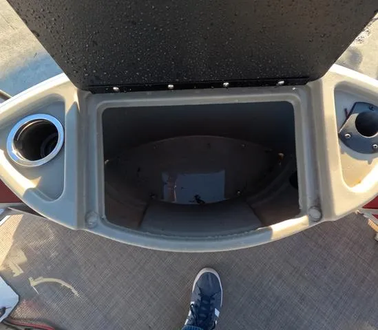 Slide: The Image of Sun Tracker Bass Buggy 18 DLX 2024 - 19