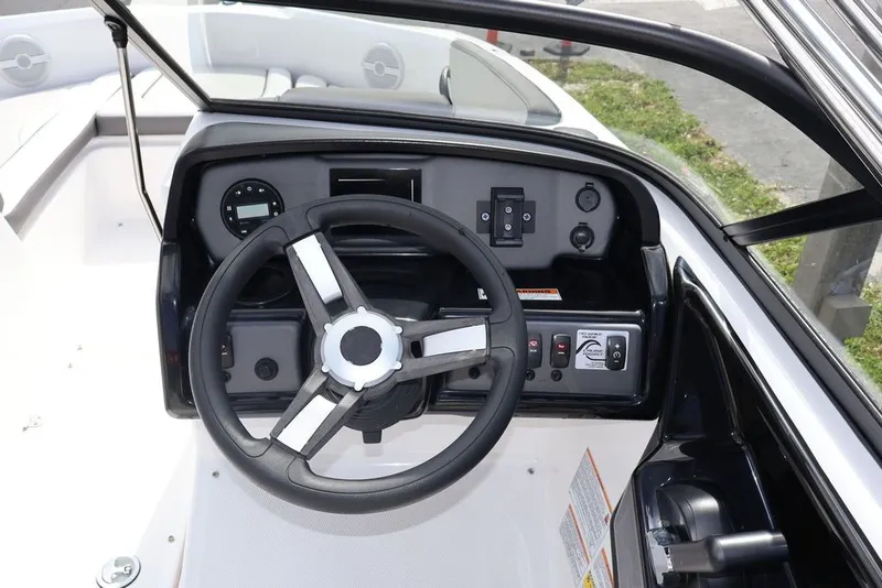 Slide: The Image of Yamaha SX190 2025 - 13