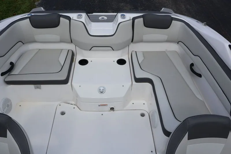 Slide: The Image of Yamaha SX190 2025 - 7