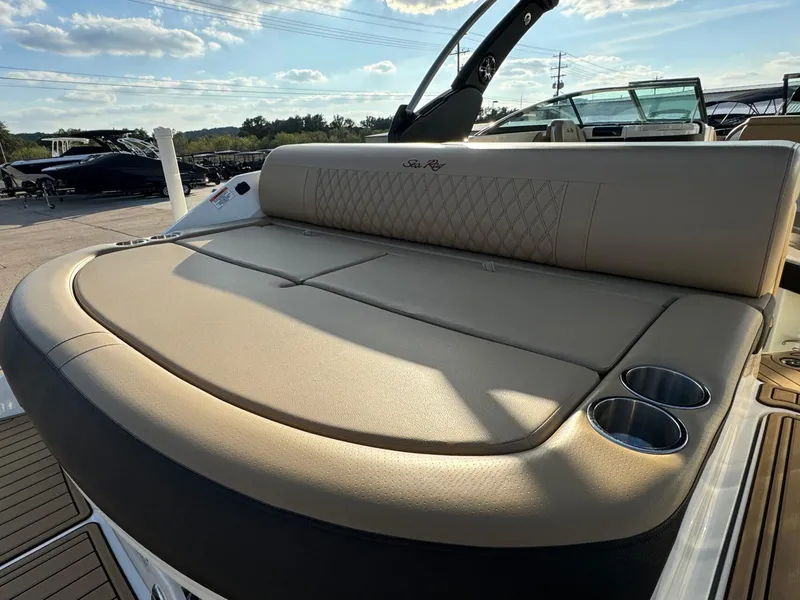 Slide: The Image of Sea Ray SLX 280 2020 - 13
