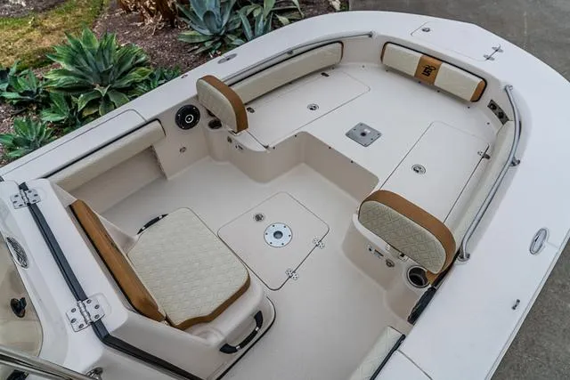 Slide: The Image of Carolina 22 Ultra Elite 2025 - 14