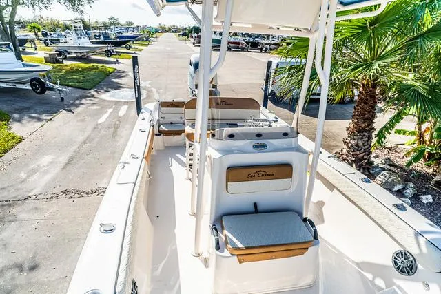 Slide: The Image of Sea Chaser 26 LX 2025 - 10