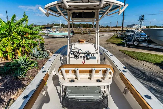 Slide: The Image of Sea Chaser 26 LX 2025 - 16