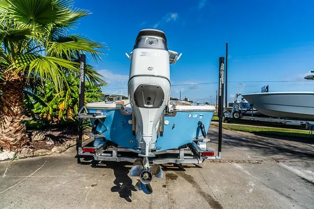 Slide: The Image of Sea Chaser 26 LX 2025 - 3