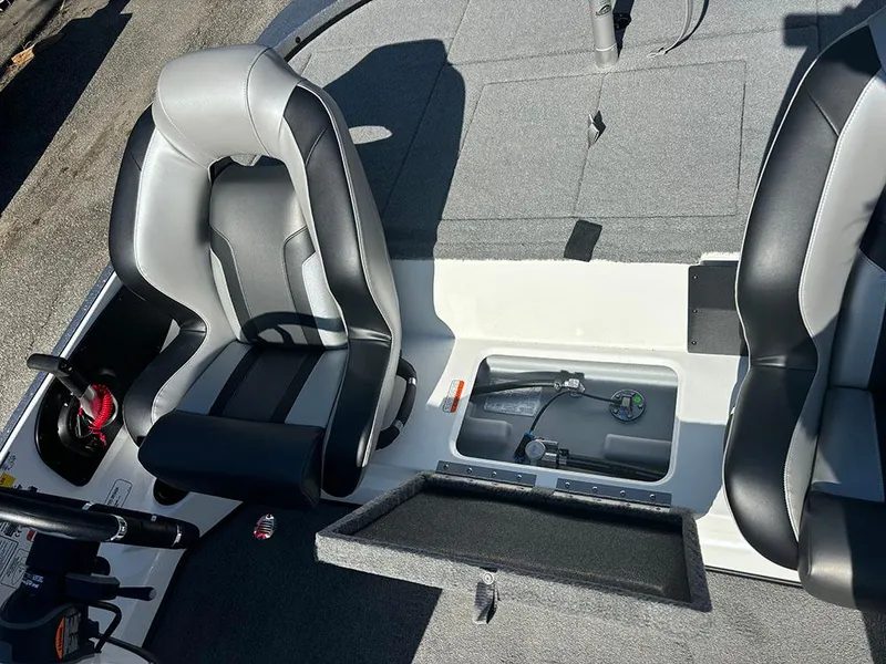 Slide: The Image of 2025 Nitro Z18 - 18