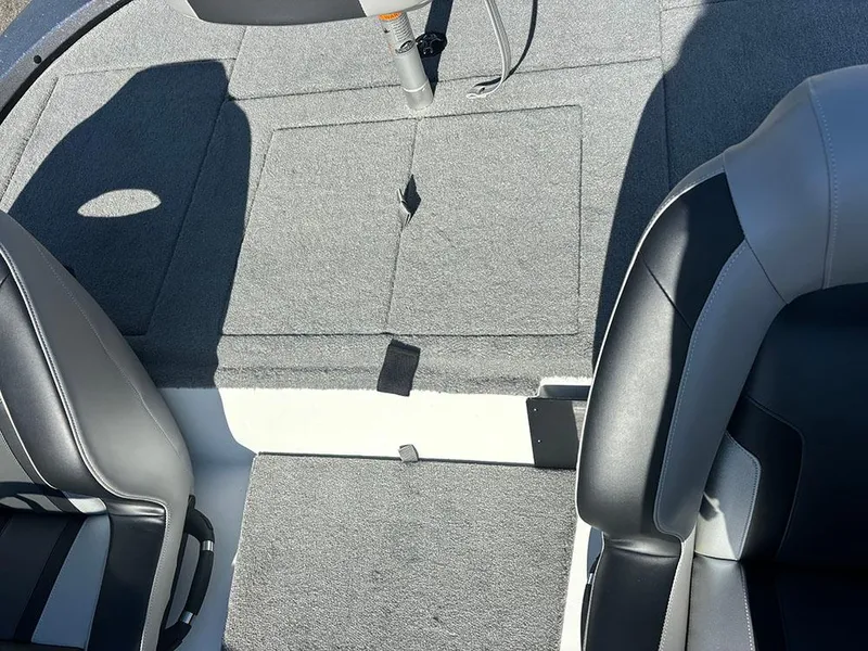 Slide: The Image of 2025 Nitro Z18 - 20