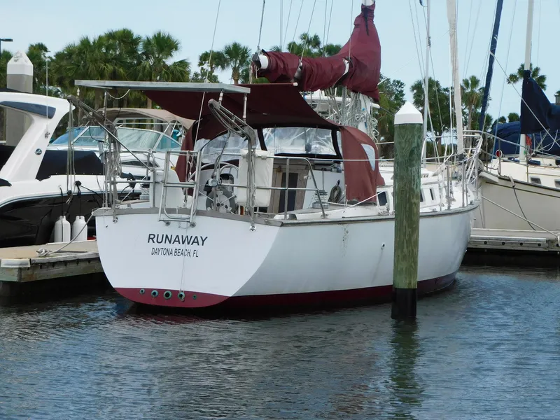 Slide: The Image of 1984 Endeavour 35.5 Sloop "Runaway" docked in Daytona Beach marina. - 41