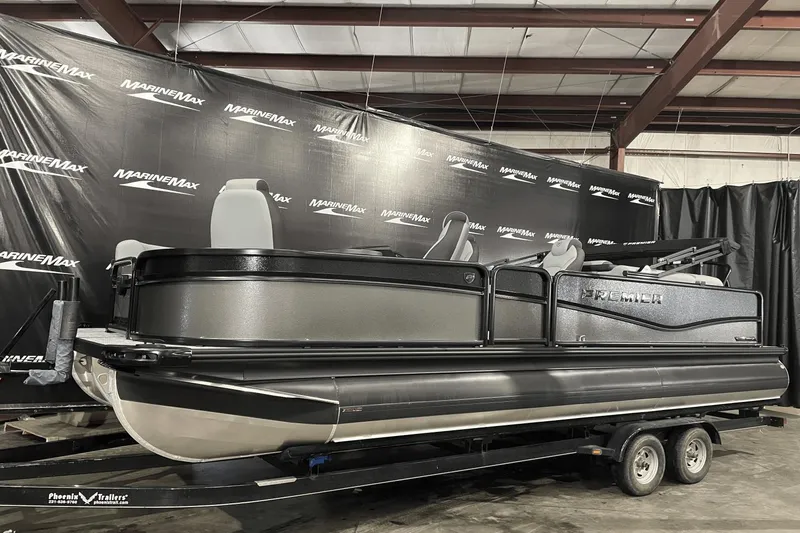 Slide: The Image of Premier 230 Sunsation 2025 - 1