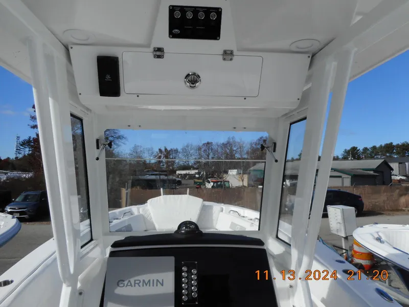 Slide: The Image of Windshield, wireless Charger - 18