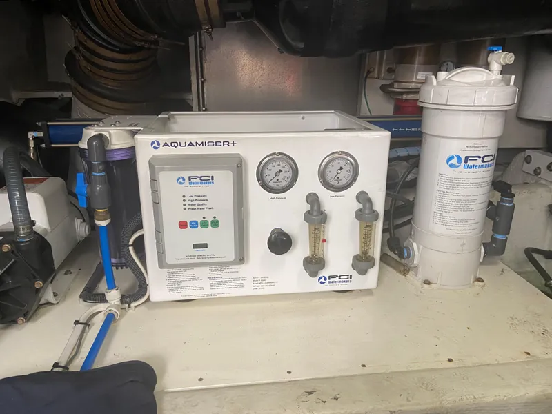 Slide: The Image of Bayliner 5288 PILOTHOUSE 2002 - 51