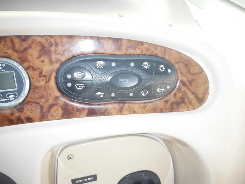 Slide: The Image of Sea Ray Sundancer 260 2002 - 64