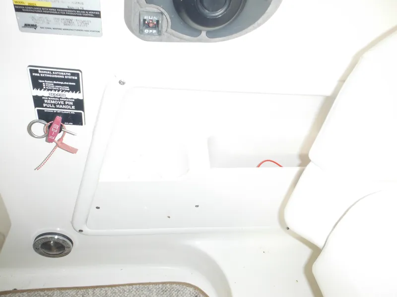 Slide: The Image of Sea Ray Sundancer 260 2002 - 71