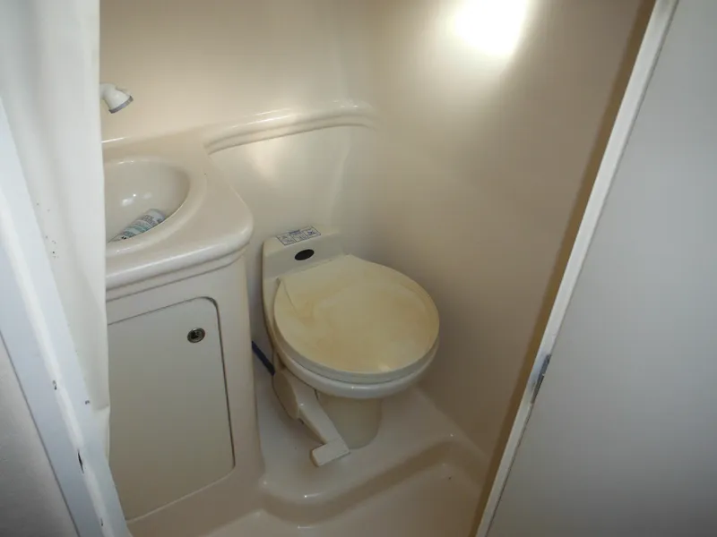 Slide: The Image of Sea Ray Sundancer 260 2002 - 79