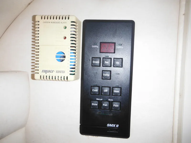 Slide: The Image of Sea Ray Sundancer 260 2002 - 86