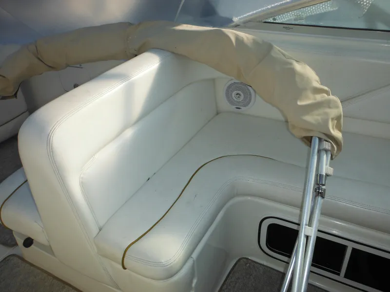 Slide: The Image of Sea Ray Sundancer 260 2002 - 88