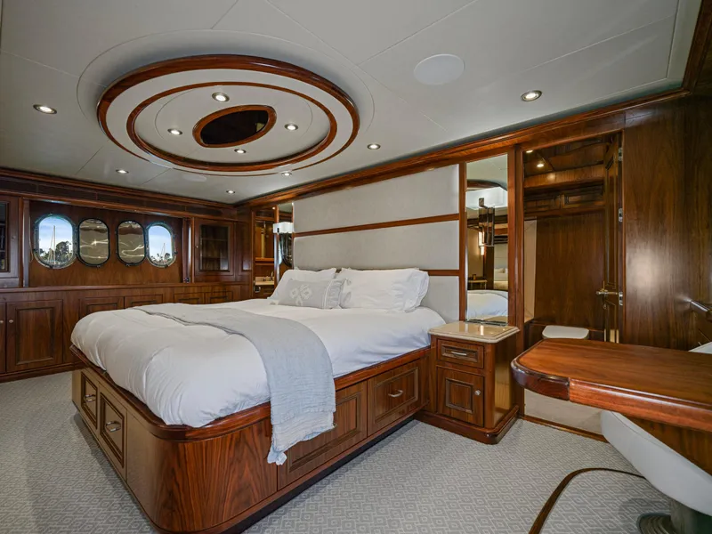 Slide: The Image of President Sterling 107 Co Ownership 2011 - 53