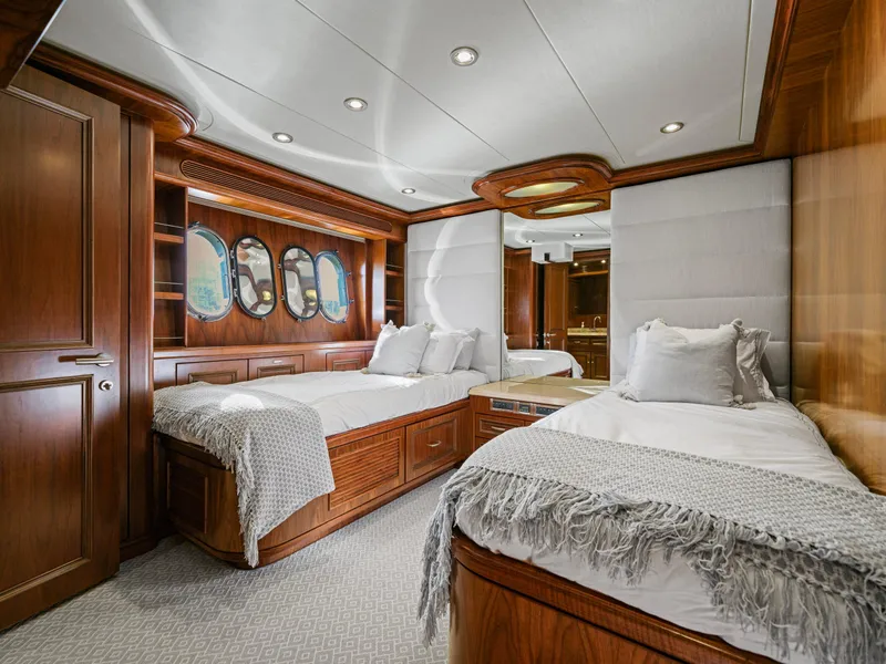 Slide: The Image of President Sterling 107 Co Ownership 2011 - 61