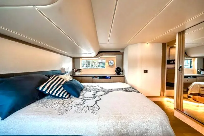 Slide: The Image of Master StateRoom - Port Side - 103