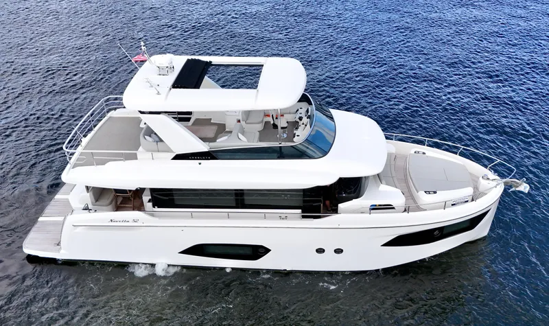 Slide: The Image of Exterior Strb. Side w/ SunRoof Open  - 26