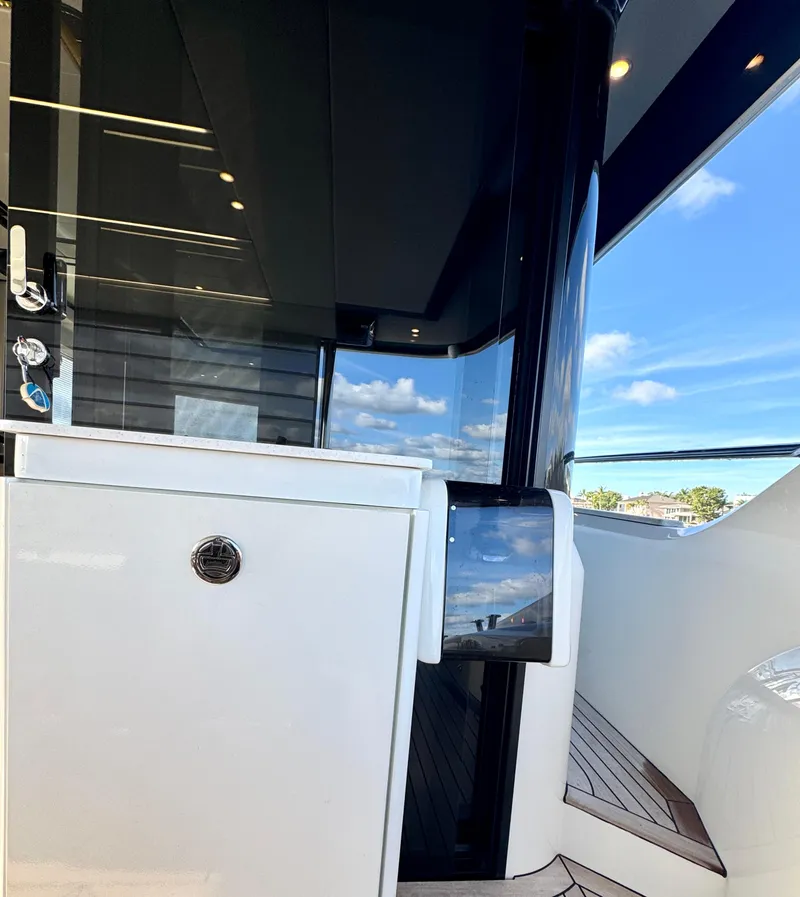 Slide: The Image of Cockpit Docking Station  - 81