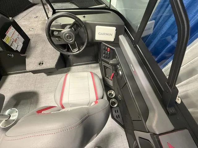 Slide: The Image of Alumacraft Trophy 175X Sport 2025 - 9