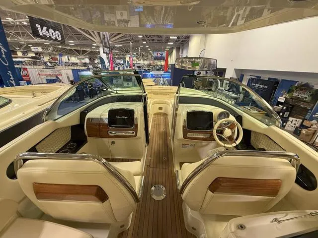 Slide: The Image of Chris-Craft Launch 31 GT 2025 - 14