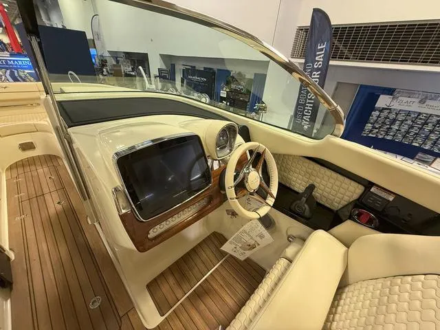 Slide: The Image of Chris-Craft Launch 31 GT 2025 - 15