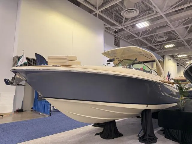 Slide: The Image of Chris-Craft Launch 31 GT 2025 - 3