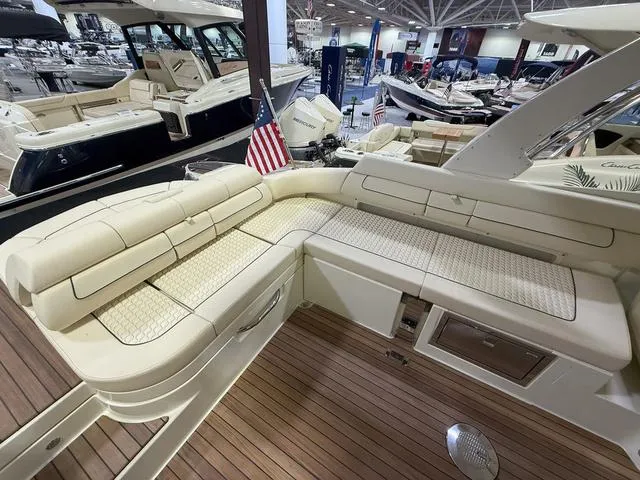 Slide: The Image of Chris-Craft Launch 31 GT 2025 - 9