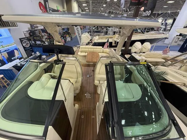 Slide: The Image of Chris-Craft Launch 31 GT 2025 - 29