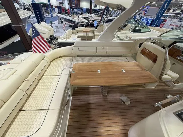 Slide: The Image of Chris-Craft Launch 31 GT 2025 - 10