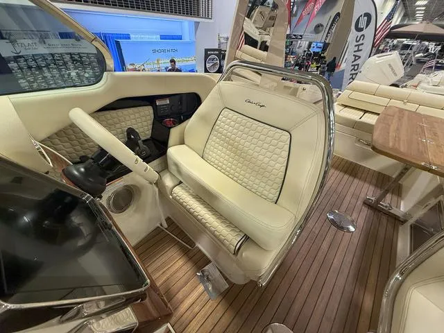 Slide: The Image of Chris-Craft Launch 31 GT 2025 - 16