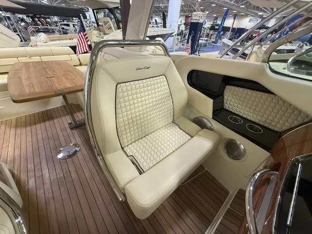 Slide: The Image of Chris-Craft Launch 31 GT 2025 - 18