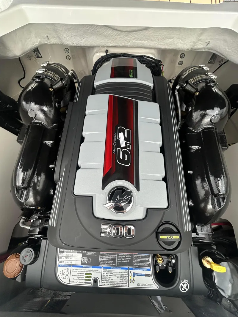 Slide: The Image of Chaparral 23 Surf 2025 - 12