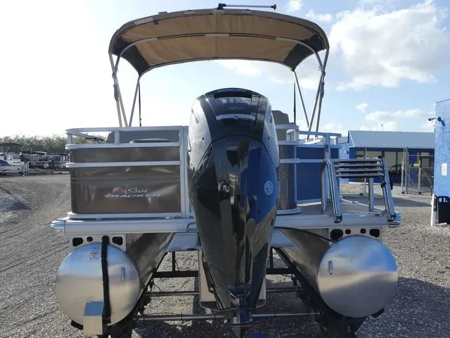 Slide: The Image of Sun Tracker SportFish 20 DLX 2025 - 11