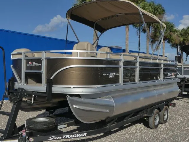 Slide: The Image of Sun Tracker SportFish 20 DLX 2025 - 4