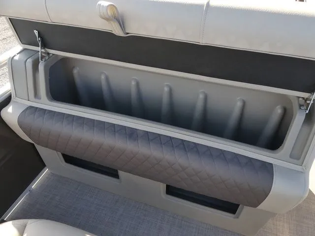 Slide: The Image of Sun Tracker SportFish 20 DLX 2025 - 40