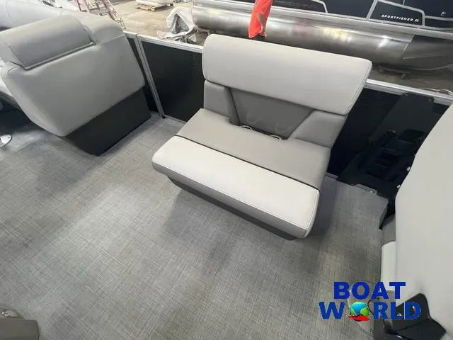 Slide: The Image of Princecraft 21 Sportfisher 2-S Pontoon & Mercury 4-Stroke EFI 2025 - 11