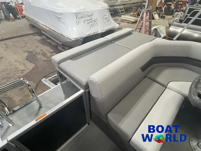 Slide: The Image of Princecraft 21 Sportfisher 2-S Pontoon & Mercury 4-Stroke EFI 2025 - 20