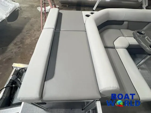 Slide: The Image of Princecraft 21 Sportfisher 2-S Pontoon & Mercury 4-Stroke EFI 2025 - 21