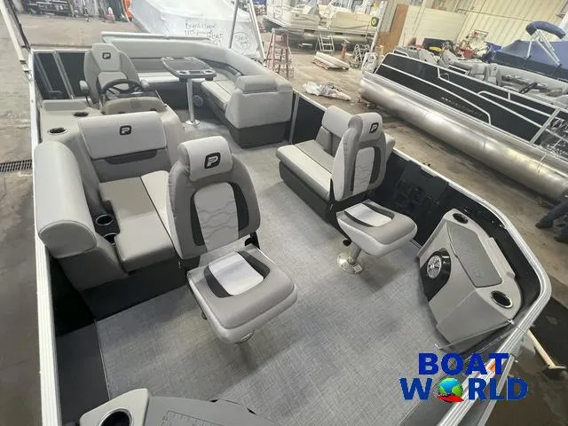 Slide: The Image of Princecraft 21 Sportfisher 2-S Pontoon & Mercury 4-Stroke EFI 2025 - 30