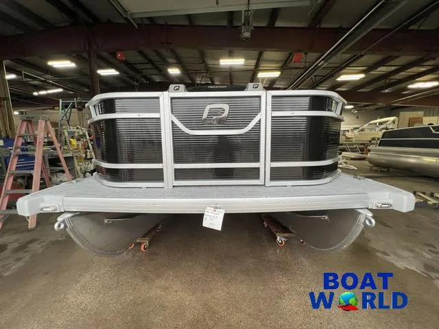 Slide: The Image of Princecraft 21 Sportfisher 2-S Pontoon & Mercury 4-Stroke EFI 2025 - 41